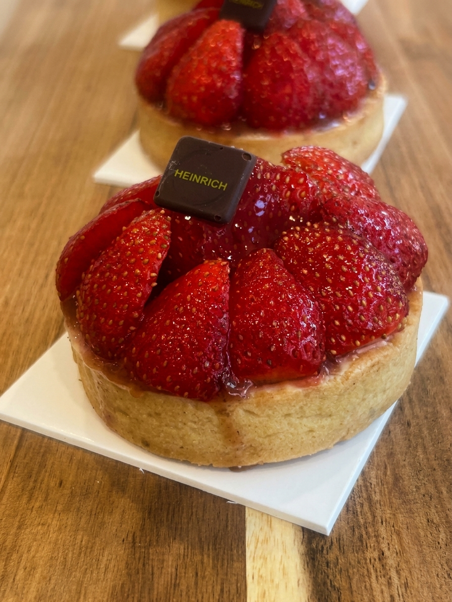 P&acirc;tisserie &agrave; Munster pr&egrave;s de Turckheim : tartes aux fruits, brioche alsacienne et g&acirc;teaux d’anniversaire Guebwiller 2